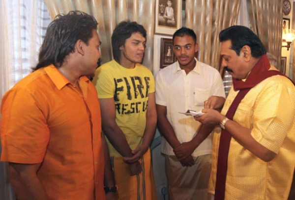 Isura Talks About Conspiracy Within Rajapaksa Family To Have Gota Arrested: Namal Demands CID Probe