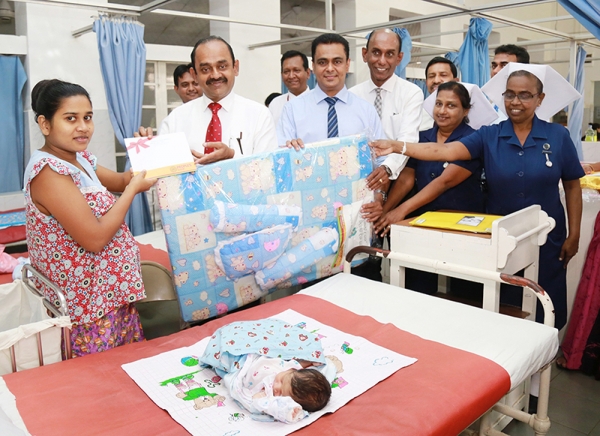 People’s Bank celebrates 72 years of Independence with gifts for children  born during the week of Independence