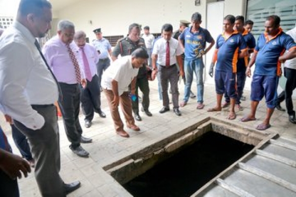 Sports Ministers Inspects Sugathadasa Stadium Hostel After 13 Sri Lankan Players Suffered Dengue During SAG