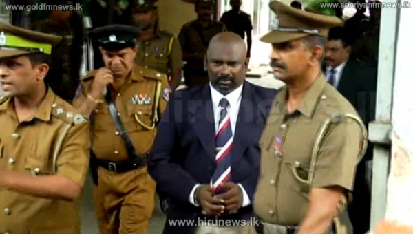 Controversial Police Officer Neomal Rangajeewa Transferred To Police Field Force HQ With Immediate Effect