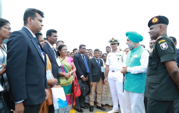 Indian High Commission Sponsors Lankan Military Families To Visit Bodh Gaya
