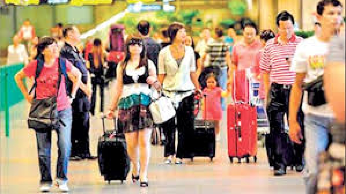 Tourist Arrivals Soar to Record Levels Under President Wickremesinghe&#039;s Economic Policies