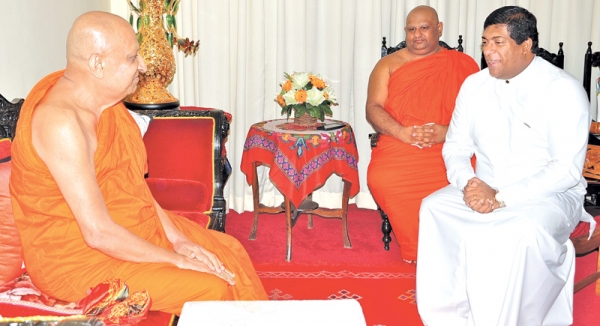 UNP Parliamentary Delegation Meets Mahanayaka Thera Of the Mawatte Chapter: Stresses Need For Convening Parliament Immediately