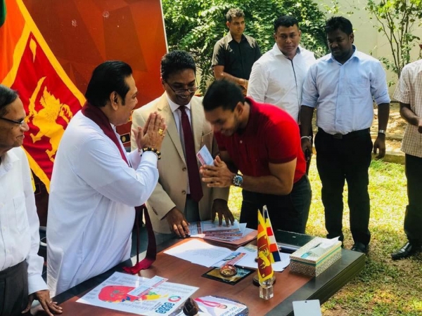Mass Exodus From SLFP: Mahinda Rajapaksa And 50 MPs Officially Join Podujana Peramuna Relinquishing SLFP Membership