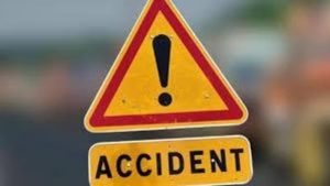 Accident Disrupts Traffic on Colombo-Kandy Road in Warakapola