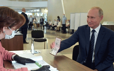 Early results suggest Putin victory in reform vote